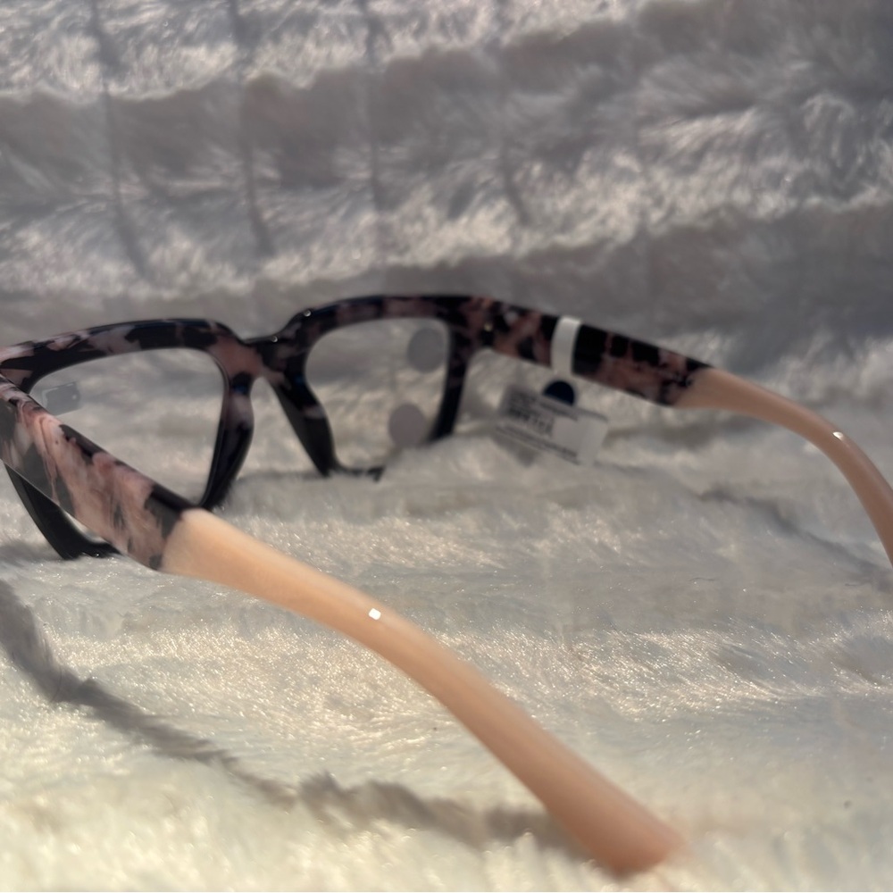 Peeper Stylish Pink and Black Women's Glasses